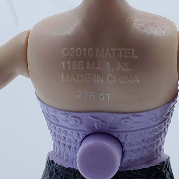 Ever After High Raven Queen Magic Arrow Archery Doll Figure Toy - Picture 8 of 8